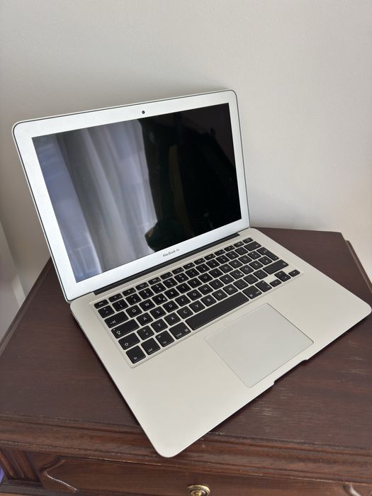 Mac Book Air 13”