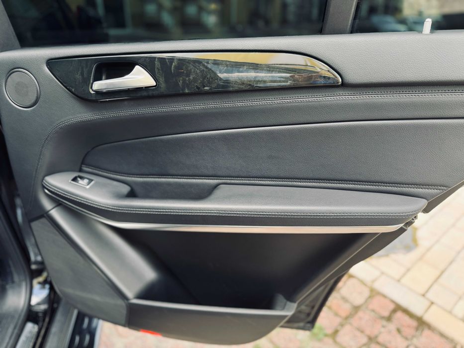 Mercedes-Benz GLS 500