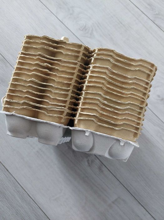 40 x opakowania na jaja i jajka, wytłoczki wytłaczanki tekturowe