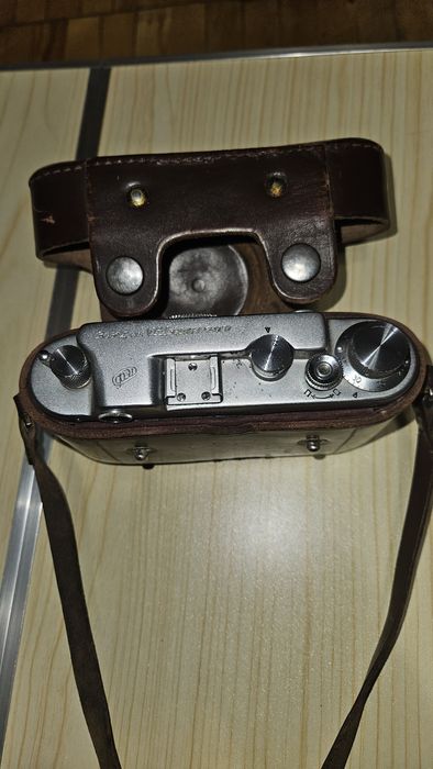 Продам бинокль и фотоопарат  состояние хорошее