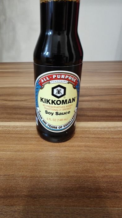 Sos sojowy Kikkoman 12x148ml USA ważność 02.28