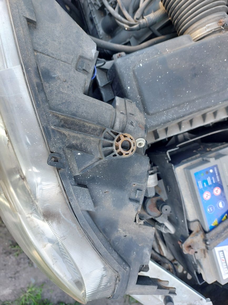 Lampy przód peugeot 406coupe 2001r
