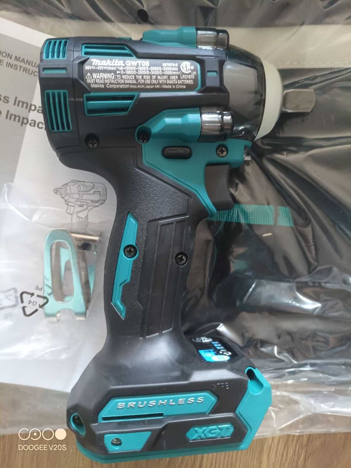 Makita GWT05D 40V XGT Mid Torque Impact Wrench
