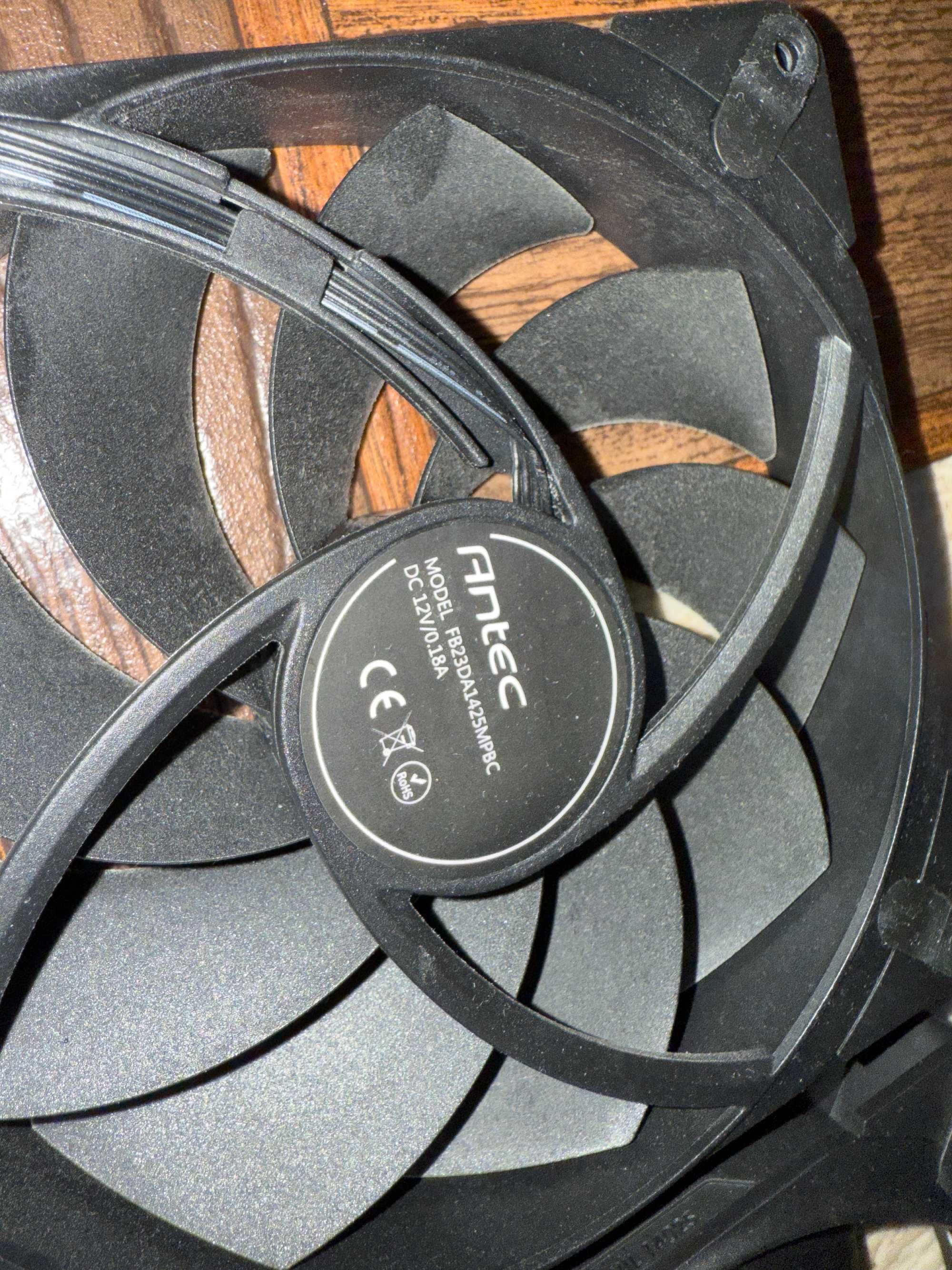 4x Antec Tranquil 140mm PWM Вентилятори. Система охолодження ПК