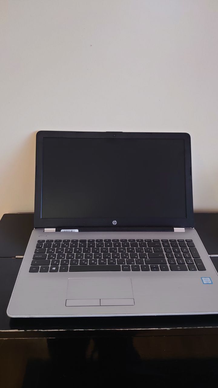 Ноутбук HP 15-bs516ur Intel core i3, Radeon 520, 16gb ddr4 , SSD 480gb