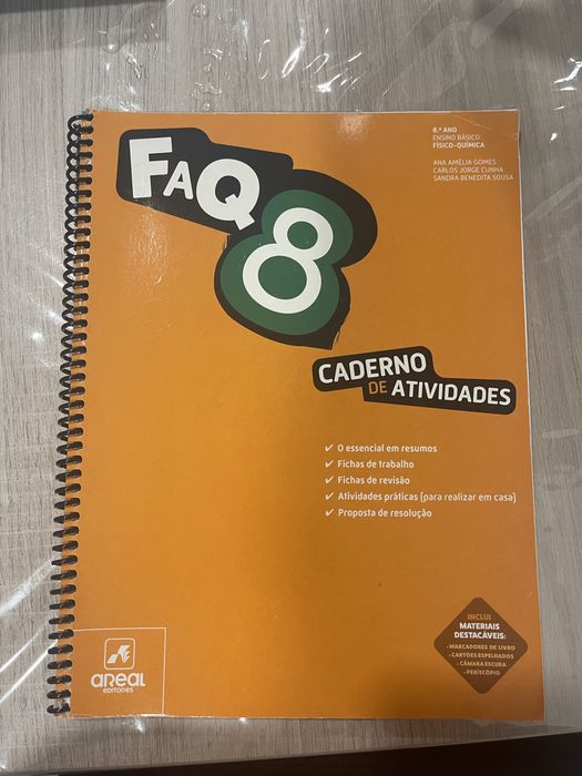 Vendo livros de fichas 8 ano