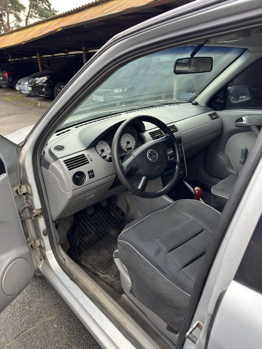 Volkswagen Pointer 2005