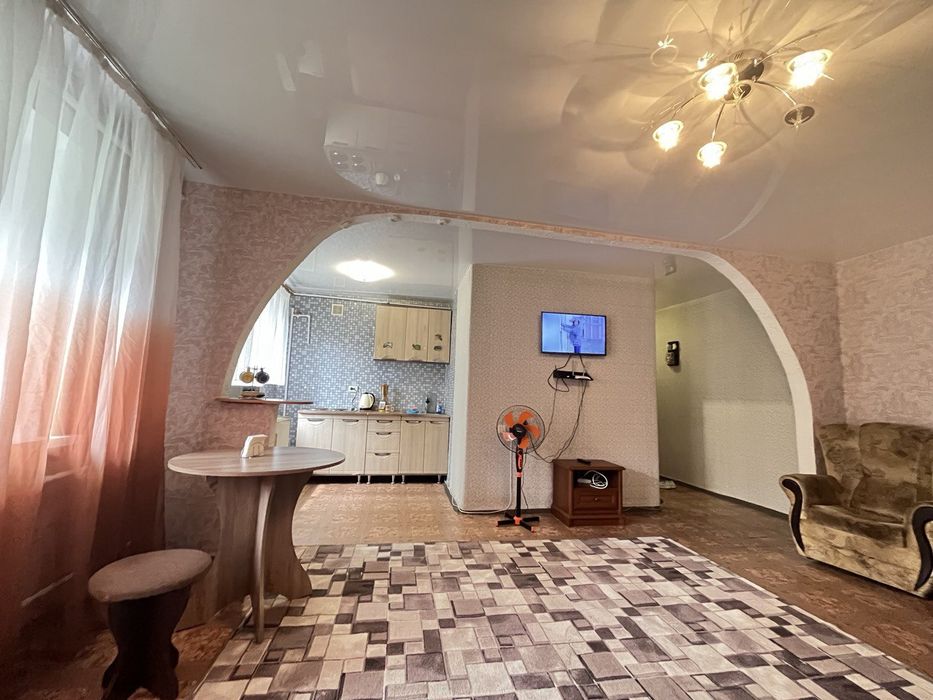 Посуточно 2 ком.квартира р-н Космос , Черёмушки