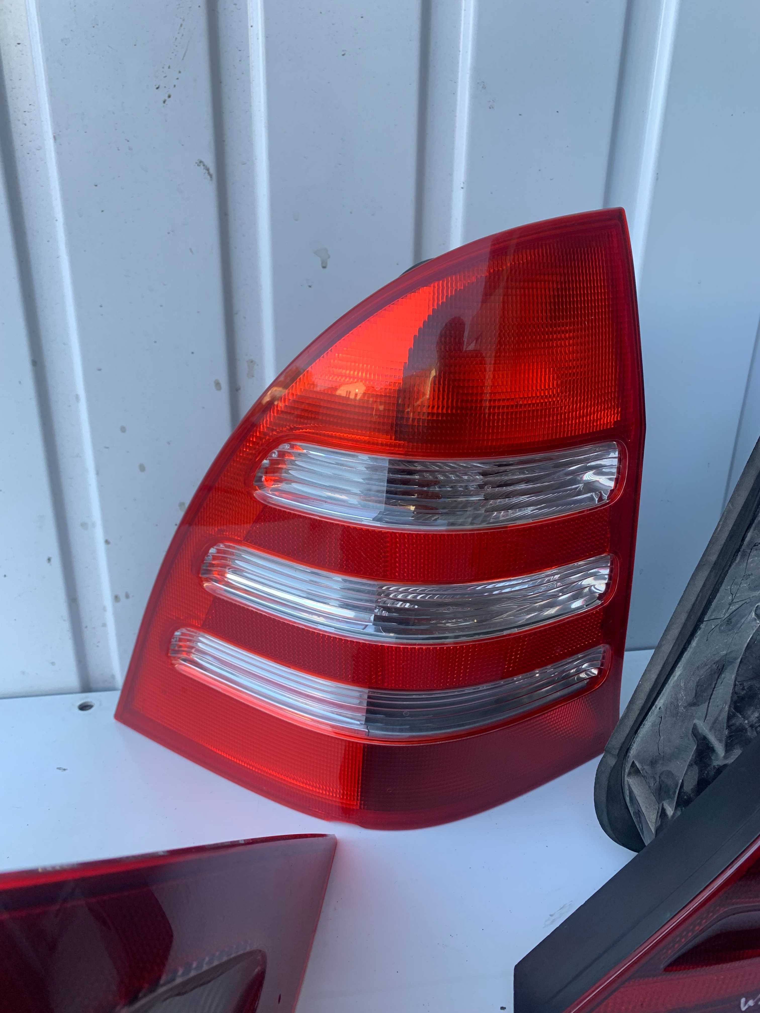 Задня фара стоп Mercedes w203 універсал , седан , купе.