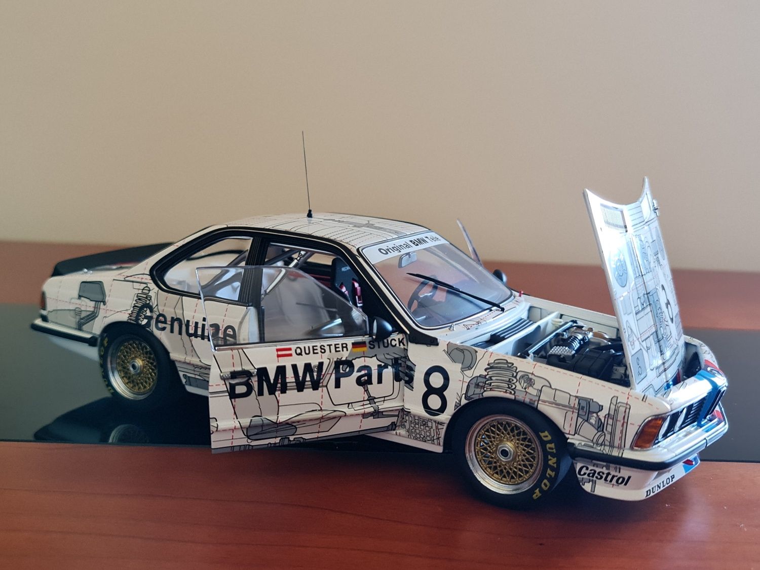 Miniatura BMW 1:18