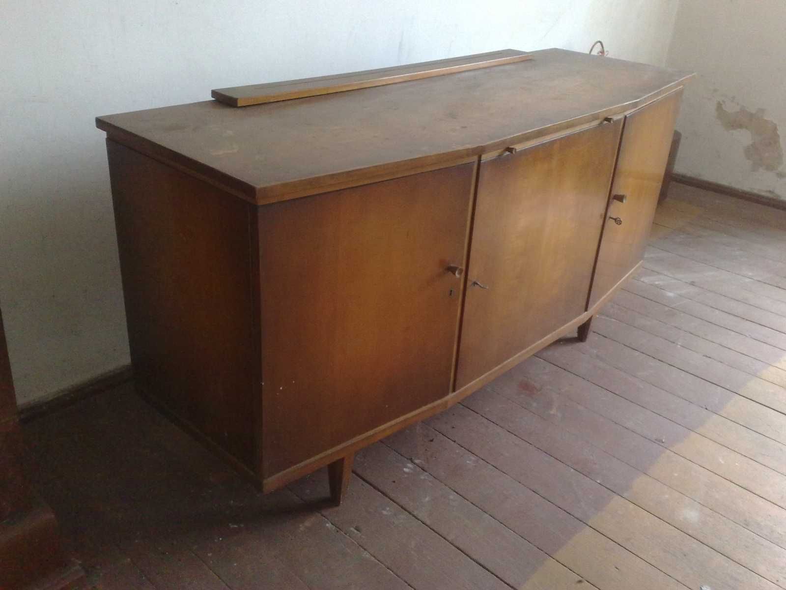 Komoda z okresu PRL - stan bardzo dobry (185x62x95cm)
