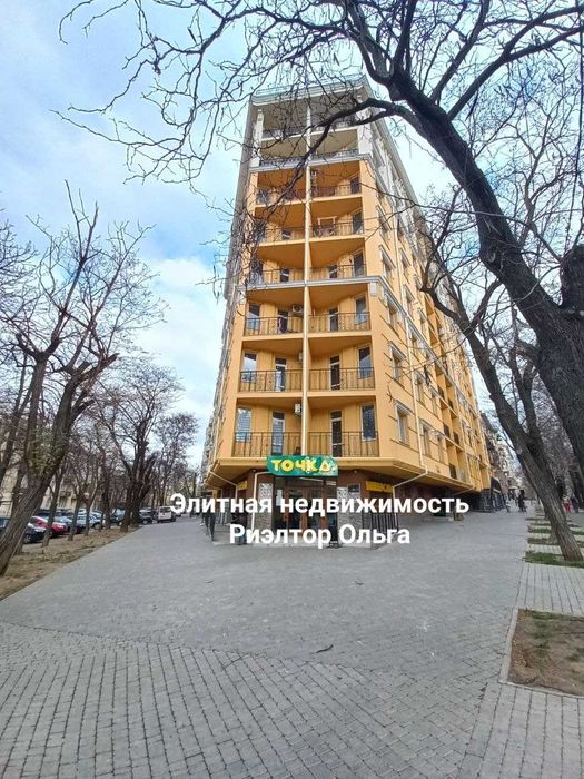 Сдам в центре! Новая 1-комн + кухня - студия в ЖК "Новосельский"