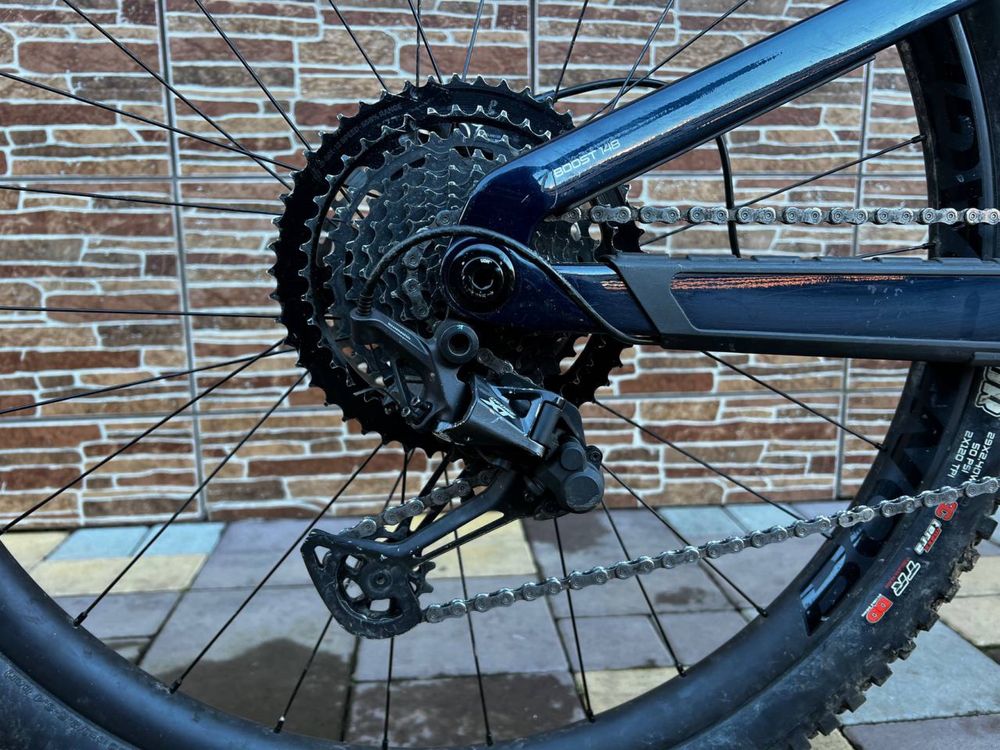 Карбоновий trek slash 9.8 2024