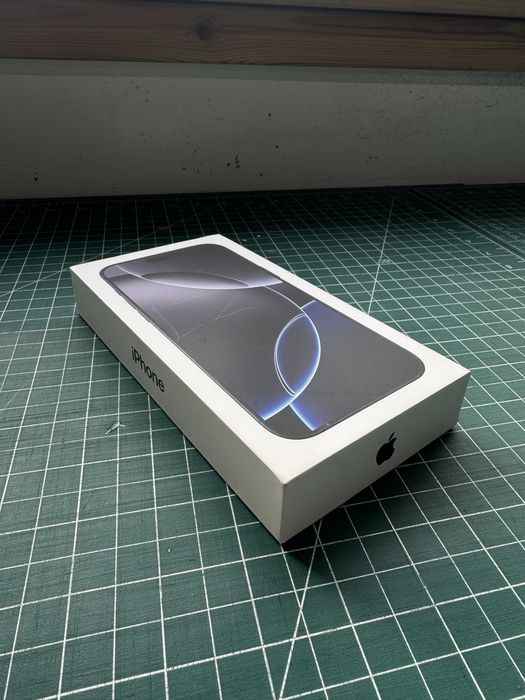 IPhone 16 Pro Max 256 GB Fabrycznie nowy