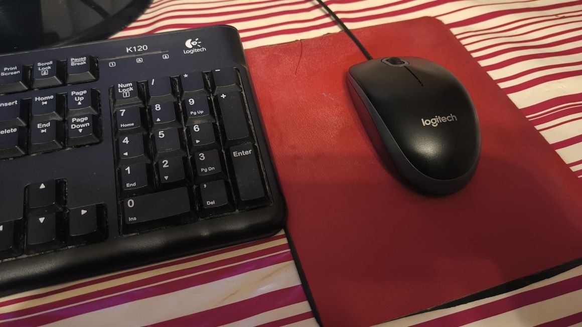Комп'ютер, Монітор LG22" Клавіатура і Мишка logitech
