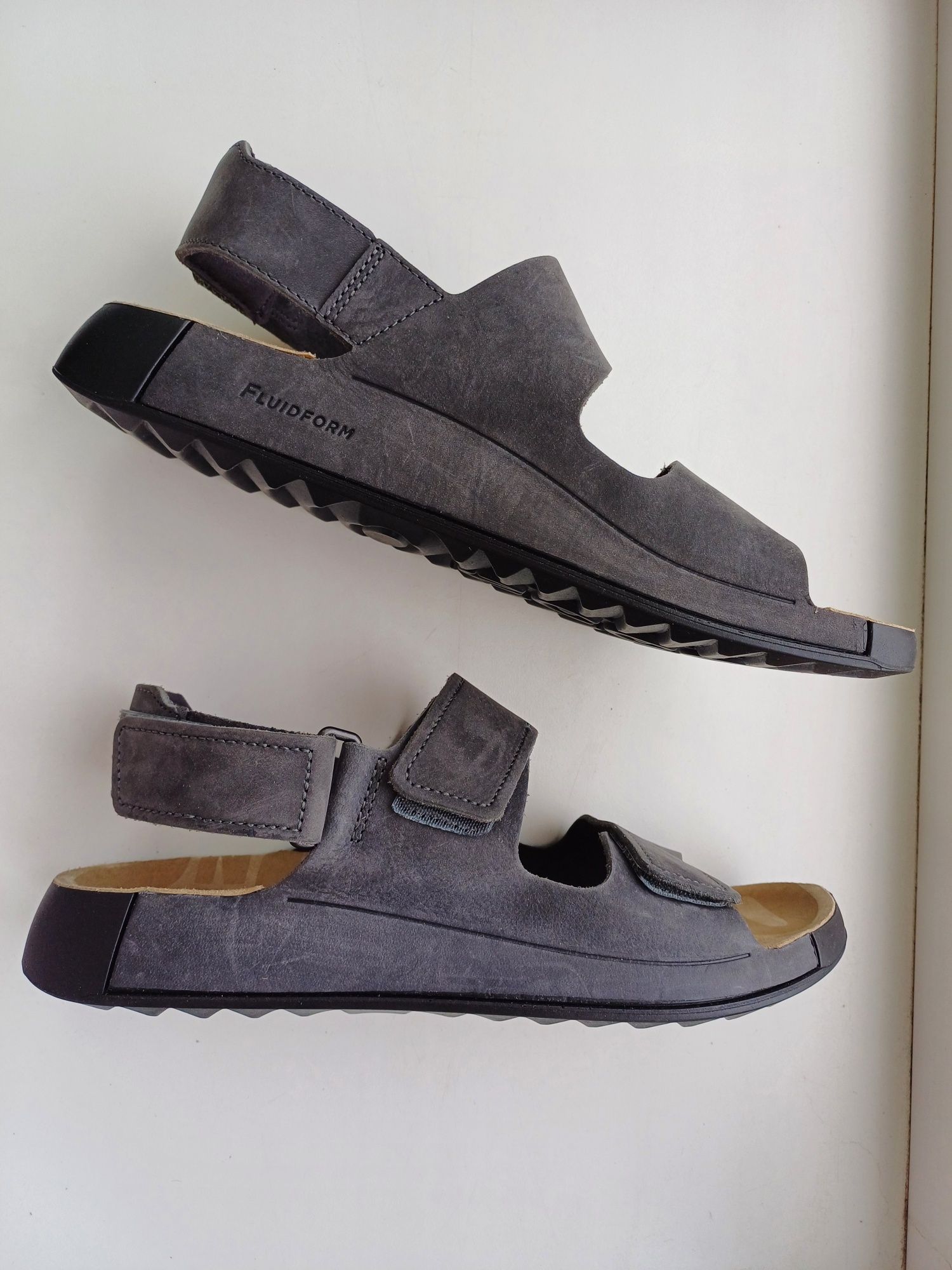 Сандалії ECCO Cozmo 50094402482 ZM5700 розміри 40,41,44,45 Оригінал