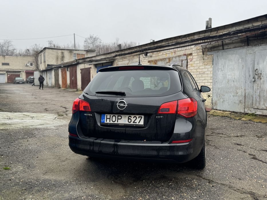 Продам Opel Astra 1.7 disel 2013 г