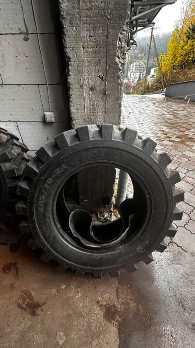 Продам 2 промышленные шины Mitas MPT-04 405/70-24