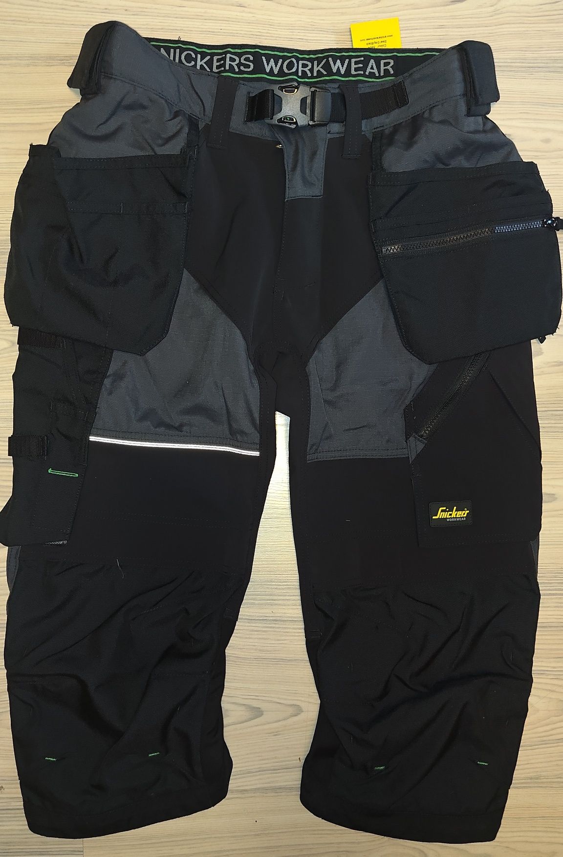 Sale! 6905 Snickers FlexiWork 52 piratki szorty z kieszeniami na nakol