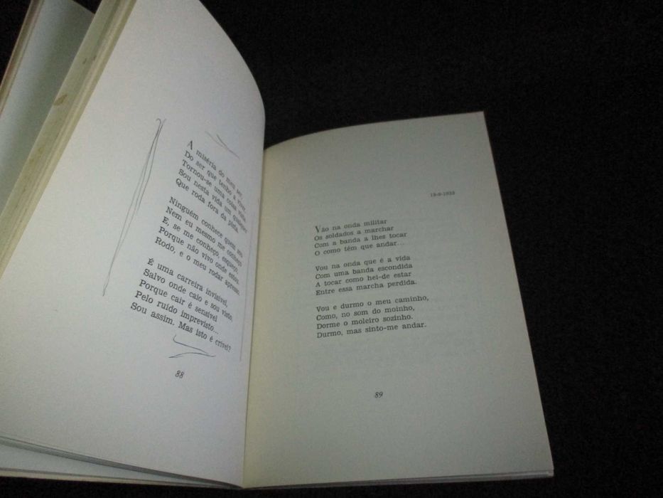 Livro Novas Poesias Inéditas Fernando Pessoa 1ª edição 1973