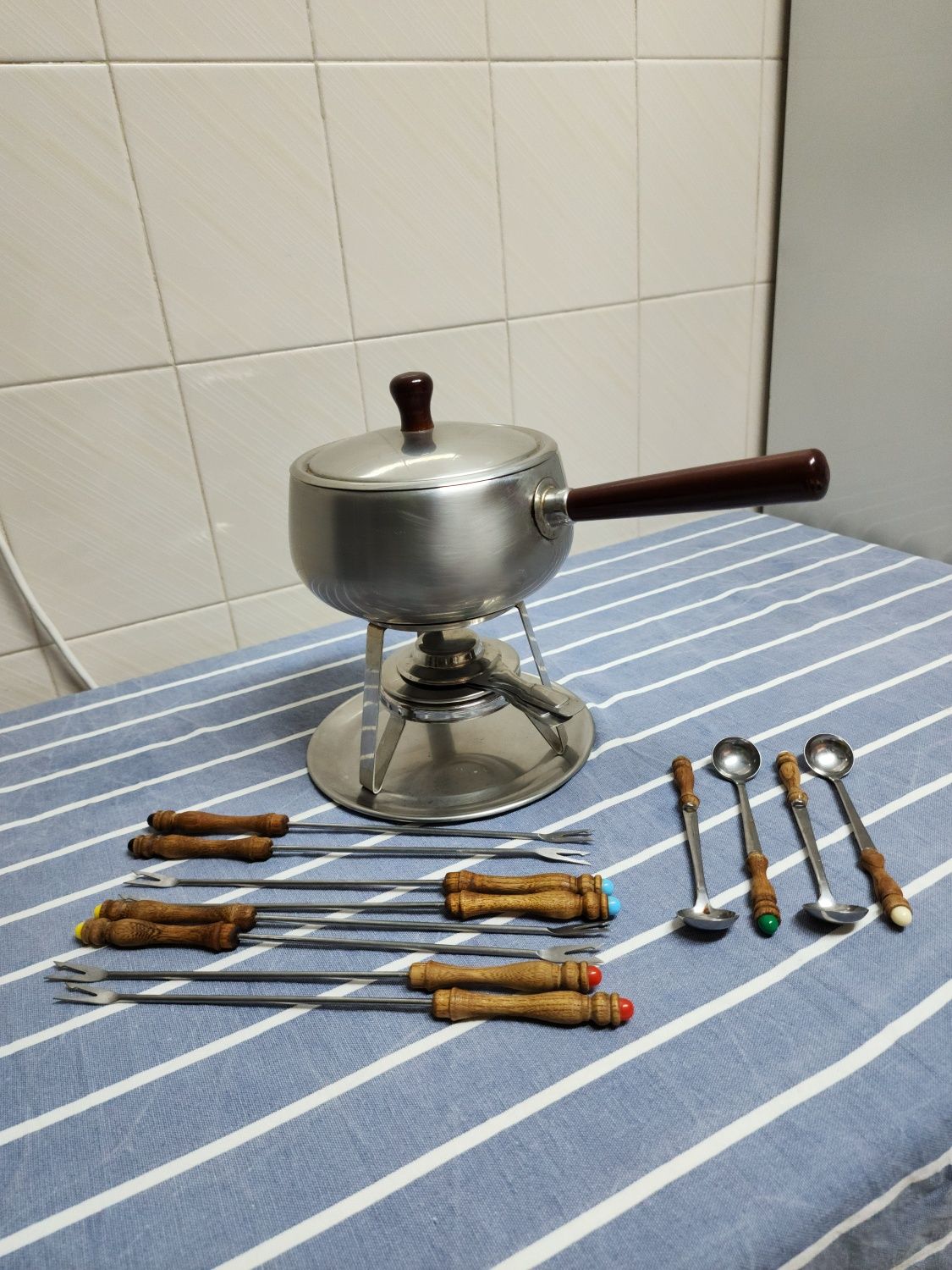 Fondue Inox 16 Peças + 6 Espetos Oferta