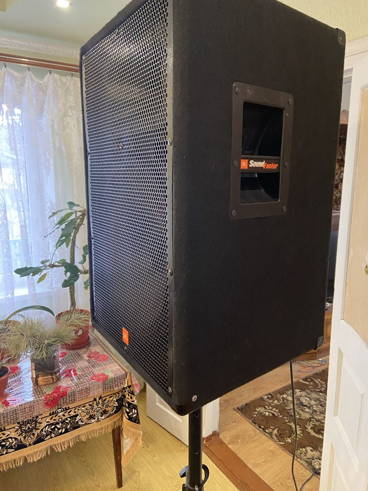 Колонки JBL  SF15 450ват