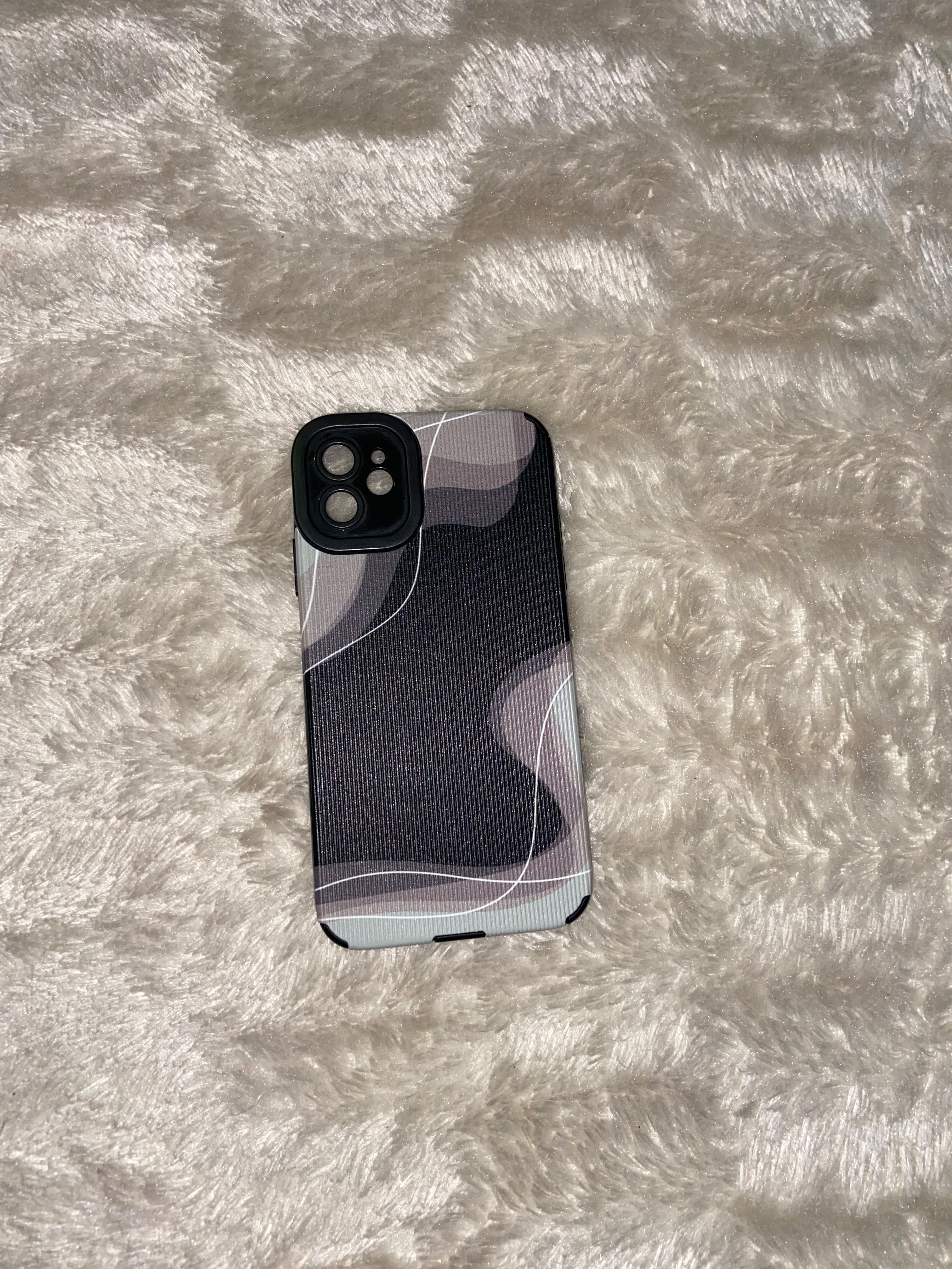 Capa de iPhone 11 normal