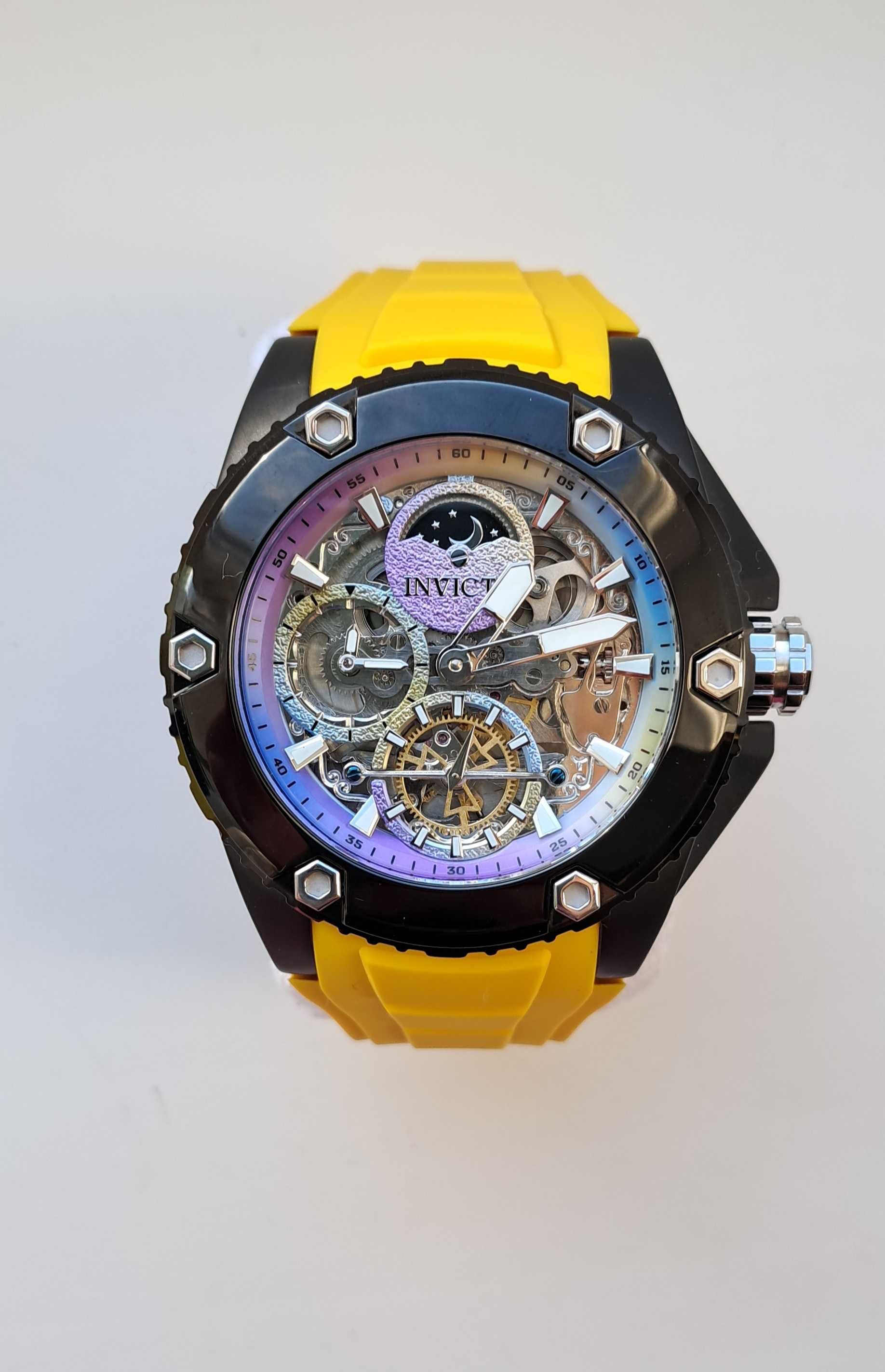 Мужские часы Invicta Akula Automatic (Инвикта Акула) - 51мм, желтые