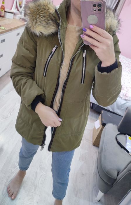 Kurtka parka Stradivarius z kożuszkiem kaptur khaki długa Stradivarius