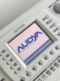 OKAZJA nowszy model keyboard Ketron Audya 76 SSD ram