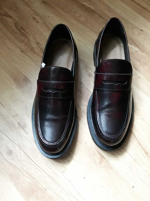 Buty  wsuwane  skórzane  44