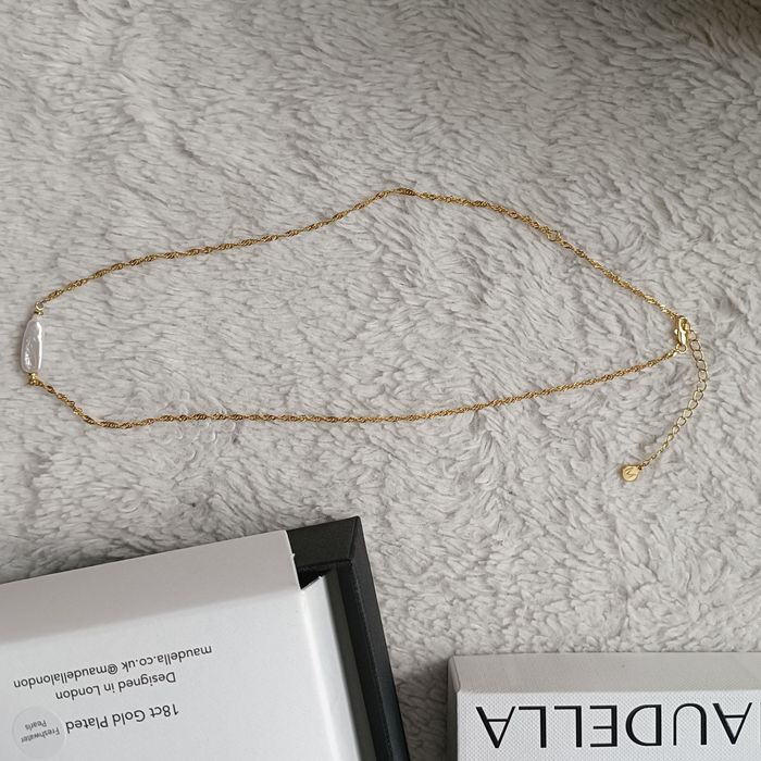 Wisiorek łańcuszek Maudella