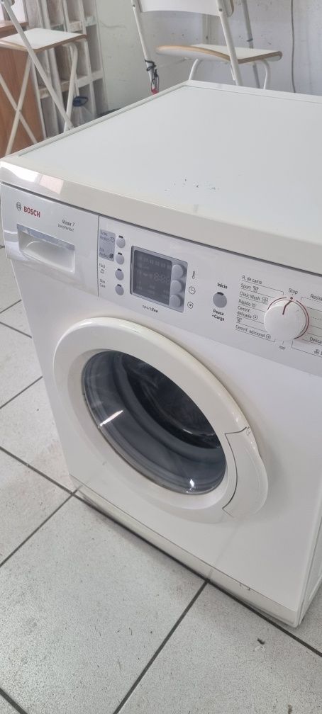 Máquina de Lavar Roupa Bosch– Revisada e com Garantia!

Máquina de la
