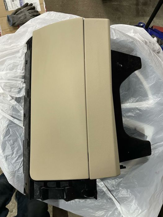 Весь салон до Tesla model S