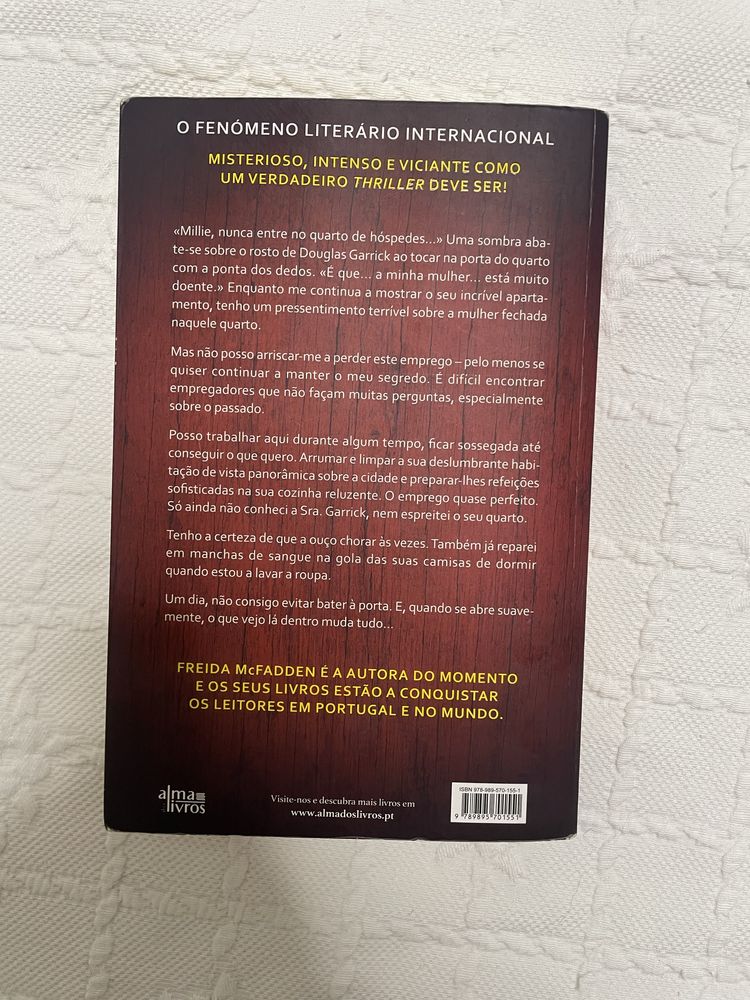 Livro “O Segredo da Criada”