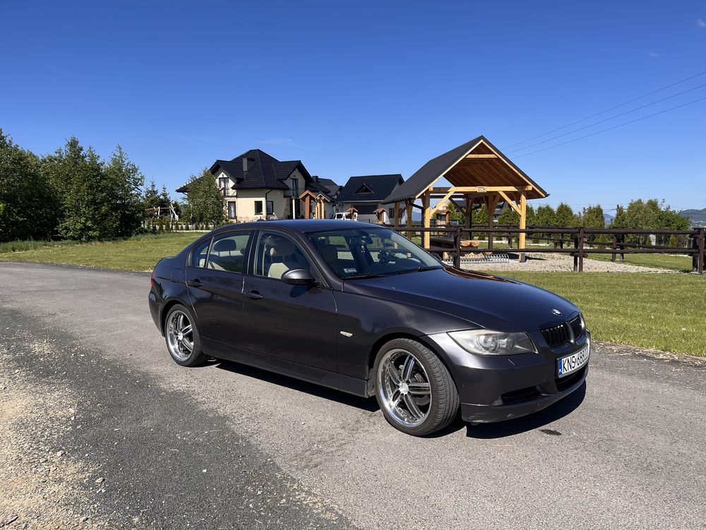 BMW E90 seria 3 150KM