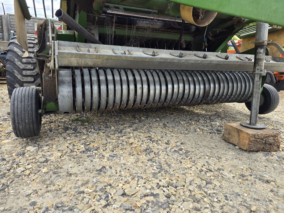 Prasa rolująca Krone VarioPack 1500