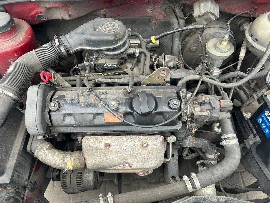 VOLKSWAGEN VW GOLF III 3 1.6 mpi kolor la3g części