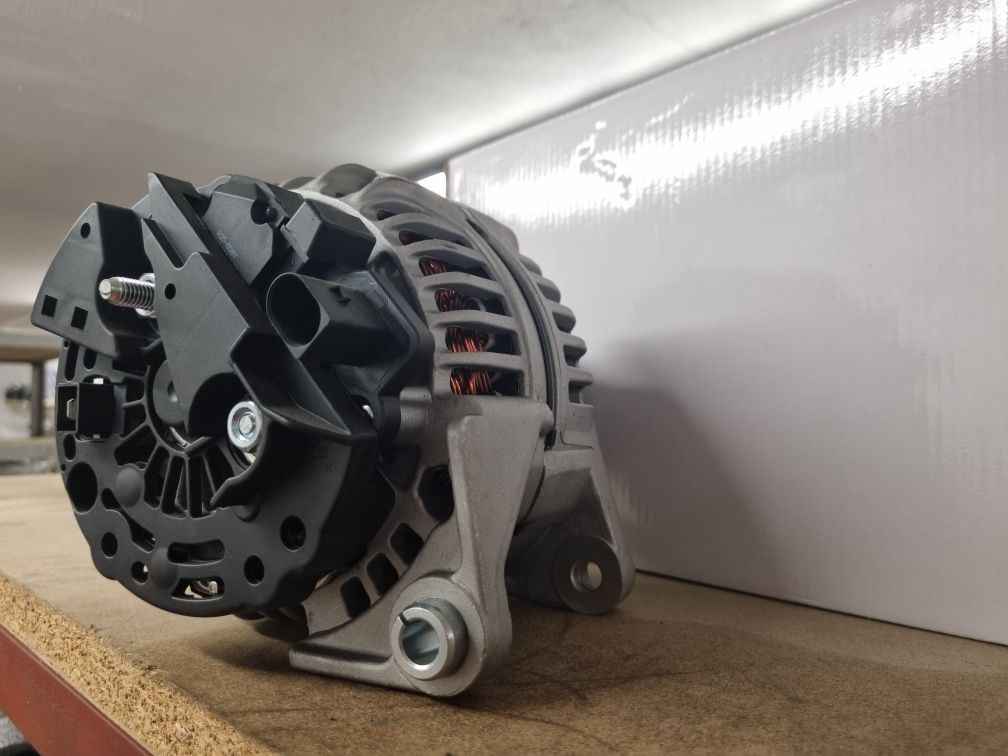 Nowy Alternator 150A John Deere Fendt New Holland CaseRE185213