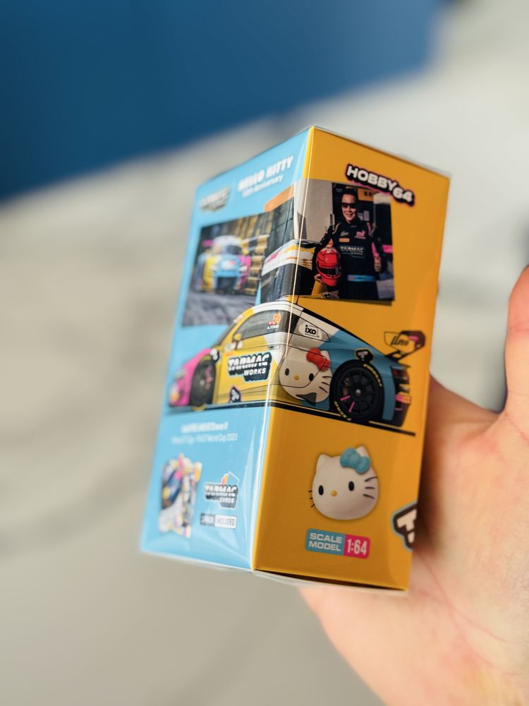 Hello Kitty x Tarmac Works Audi R8 LMS Evo II Macau Grand Prix Race V.