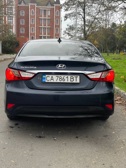 Продам Hyndai Sonata 2013
