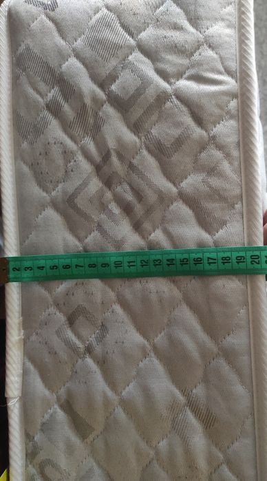 Продам б/у матрас