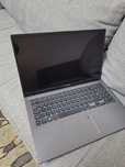 Laptop ASUS VivoBook Model: F512J Uszkodzony