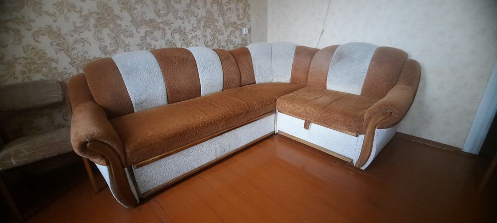 Кутовий диван розкладний