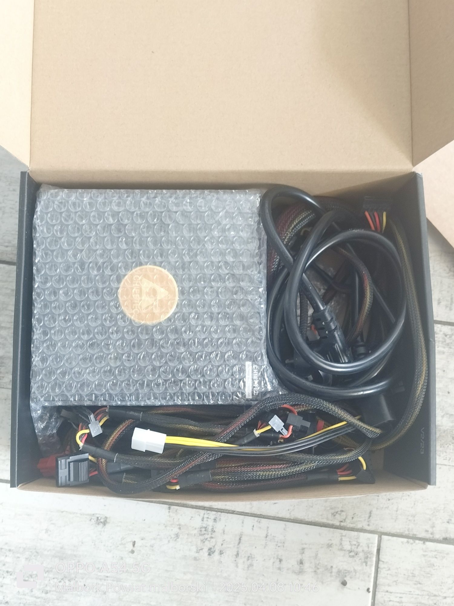 Zasilacz do komputera CHIEFTEC APS 850CB 80 PLUS BRONZE 850W