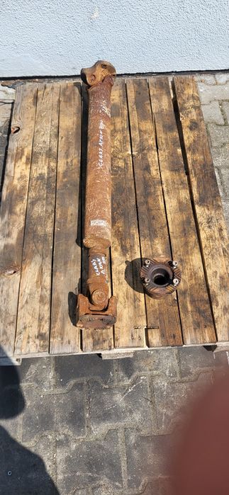 Wał przedniego napędu claas axion