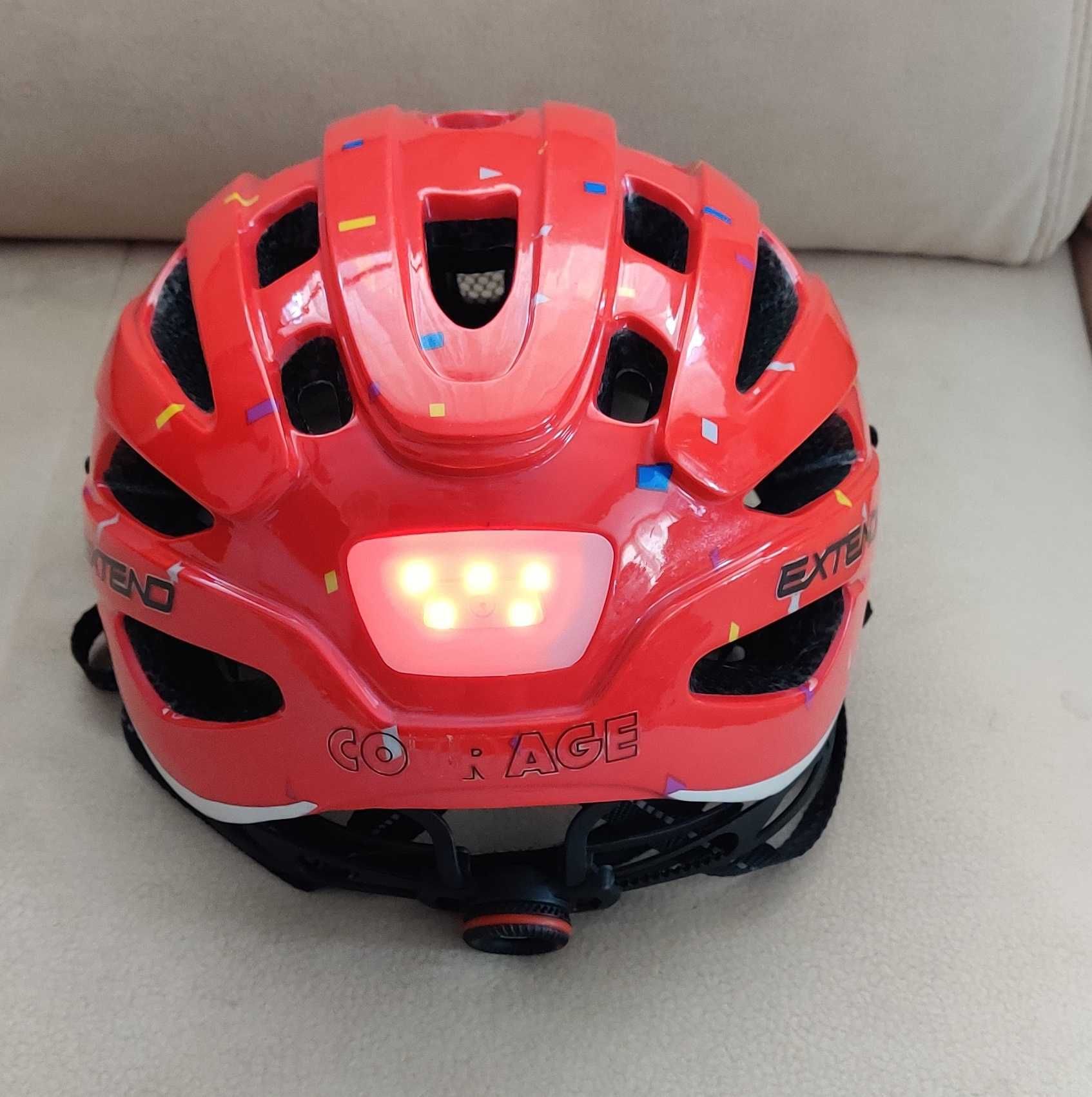 Kask rowerowy regulowany 51 - 55 cm z lampką LED. Rozm S/M. Stan BDB