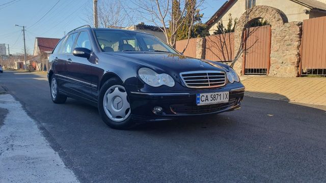 Продам Mersedes C-klass W203 2.2