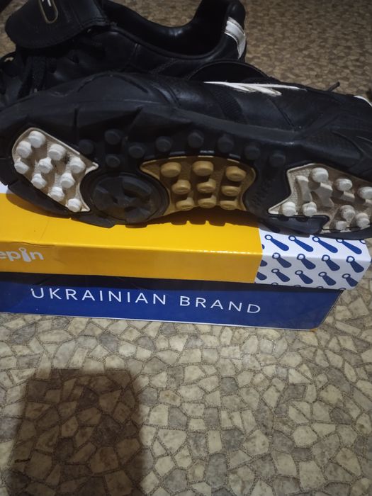 Сороконіжки взуття для футболу