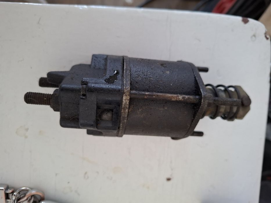 Продам рэле стартера ( втягивпющее устройство) на ВАЗ,оригинал